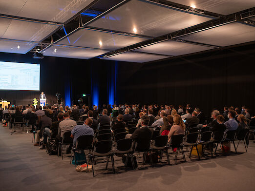 Publikum bei einem Vortrag der "Viszeralmedizin 2021" im Congress Center Leipzig