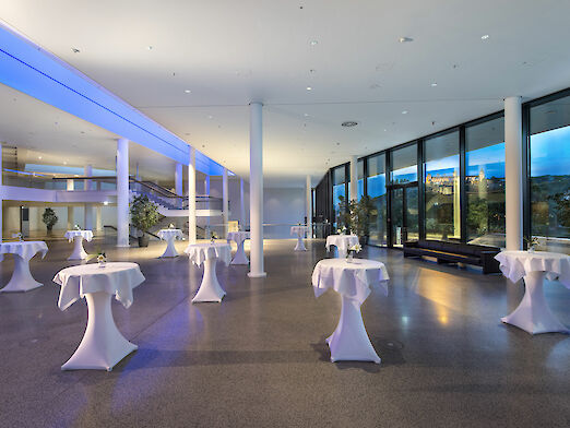 Event location in the foyer of Maritim Würzburg